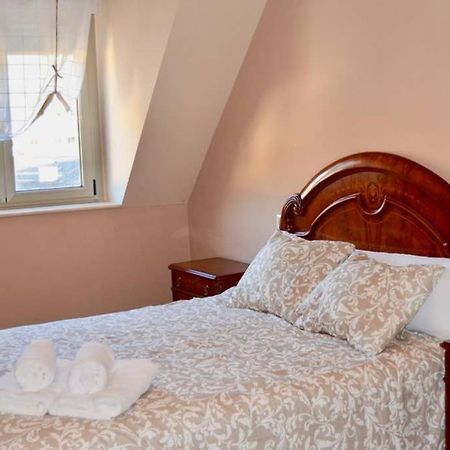 Fantastico Duplex De 4 Habitaciones En El Camino Ingles. بونتيدويمي المظهر الخارجي الصورة