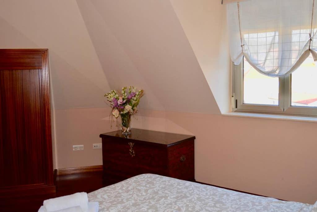 Fantastico Duplex De 4 Habitaciones En El Camino Ingles. بونتيدويمي المظهر الخارجي الصورة